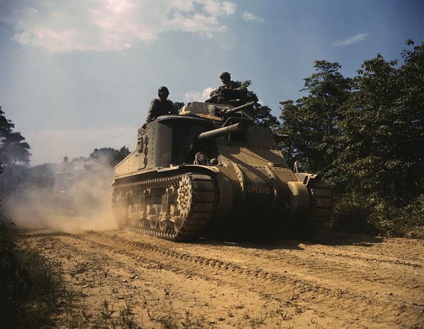 Tanks of World War 2: M3 Lee/Grant American Tank in WW2